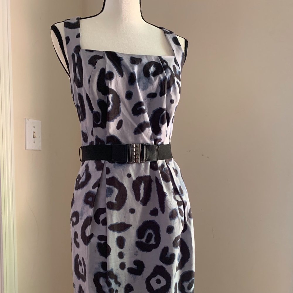 Vince Camuto Abstract Print belted Dress Size 8